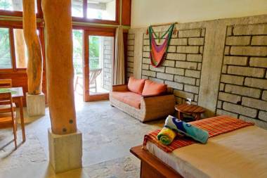 Modern Studio Suite - Close to Beach - Pool