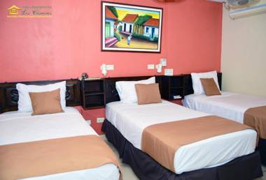 Hotel y Apartments Los Cisneros