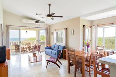 Rio Dulce Ocean View Penthouse V-16