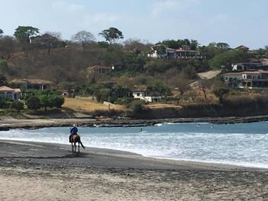 Monoloko Lodge Popoyo