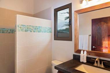 Mi Casa Soñada (House & Studio)