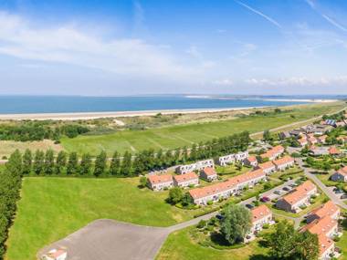 Semi-detached bungalow with washing machine beach at 500 m.