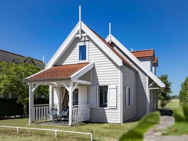 Restyled villa with dishwasher near the Grevelingen Lake