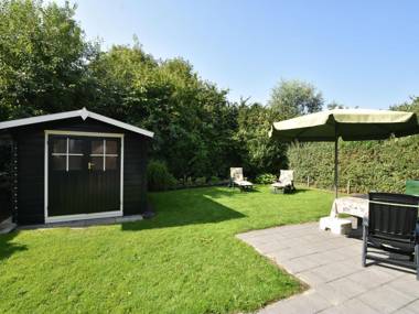 Holiday home in the village of Zonnemarie nearby kids' beach