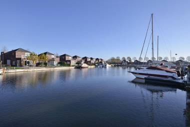 Nautic Rentals - Marinapark Oude-Tonge