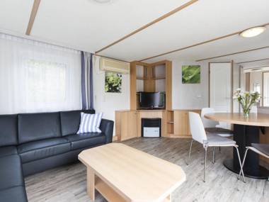 Comfortable chalet with dishwasher in a car-free zone