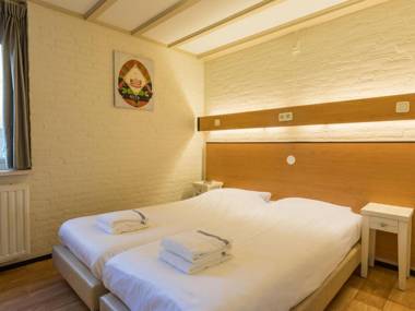 Cosy bungalow with dishwasher in the middle of De Maasduinen