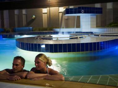 Luxurious villa washer  sauna in Maasduinen area