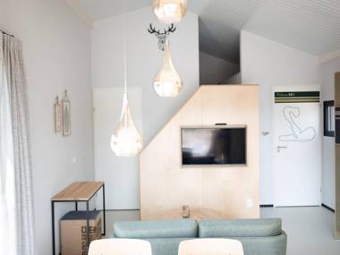 Modern lodge with dishwasher 100 m. from the sea