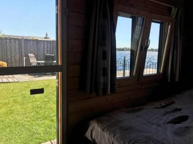 VVP Verhuur Woonboot Vinkeveense Plassen