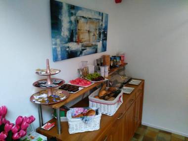 Hotel De Wilde Kriek - before De Karsteboom