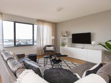 Three room apartment with a view over the North Sea