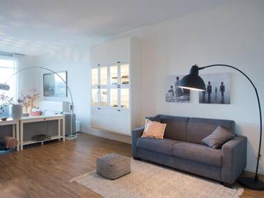 Appealing Apartment in Den Haag with Balcony Terrace