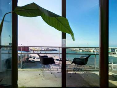Tasteful Apartment in The Hague with Balcony