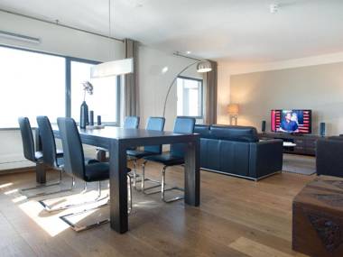 Luxury apartment in the harbor of Scheveningen