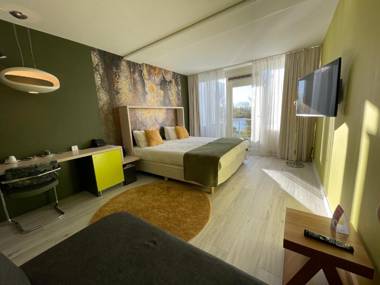 Best Western Plus Rotterdam Airport Hotel