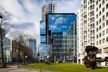 Holiday Inn Express Rotterdam - Central Station an IHG Hotel