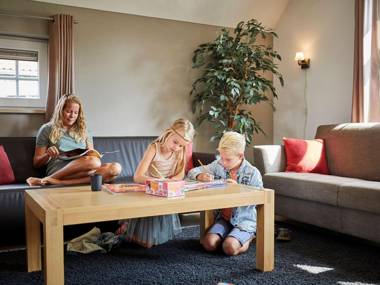 Tidy child-friendly villa with a sauna in Limburg