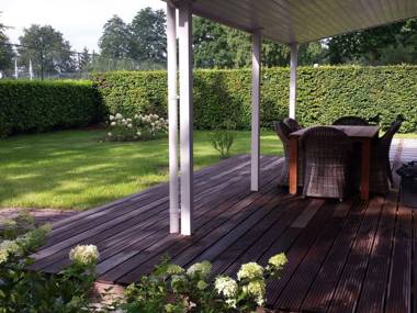 Cozy chalet with garden house at Amerongse Berg