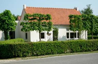 Holiday home Dijkstelweg 30 - Ouddorp with terrace and very big garden near the beach and dunes - not for companies