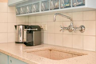 Holiday home Loevesteijn - Ouddorp garden with terrace 1000 meters from the beach and dunes - not for companies