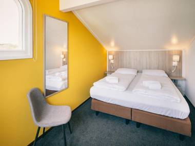 Semi-detached holiday home only 4.5 km. from the sea