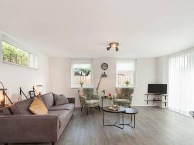 Nice house with large garden in Noordwijk and near the sea