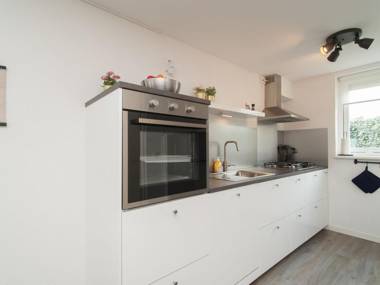 Nice house with large garden in Noordwijk and near the sea