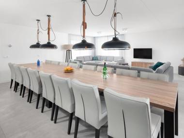 Cozy Villa in Nieuwvliet with Sauna