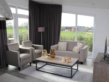 Cozy chalet with a dishwasher on the Bemelerberg