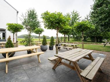 Cozy Farmhouse in Bemelen with Terrace