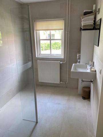 B&B Logeren bij van Heeren