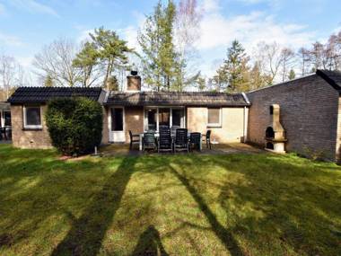 Appealing Holiday Home in Guelders near Forest
