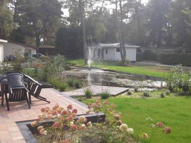 Tidy furnished chalet with a dishwasher in the Achterhoek