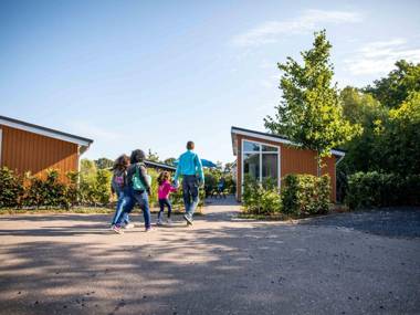 Modern light chalet with WiFi in a water-rich area