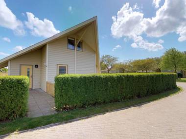 Family-friendly Villa in near Centre of Kortgene