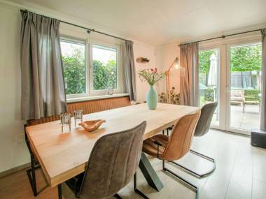 Wonderful Holiday Home nearby Efteling with private heated pool and jacuzzi