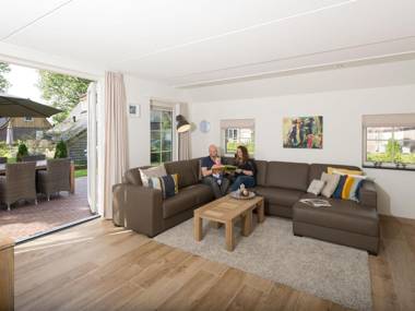 Beautiful house with whirlpool in natural surroundings