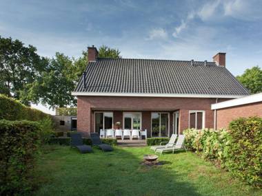 Luxurious holiday home with wellness in the middle of the North Brabant nature reserve near Leende