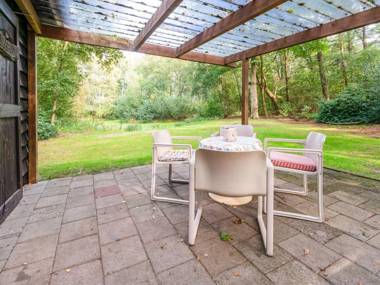 Lovely Holiday Home in Rheezerveen in the woods of estate