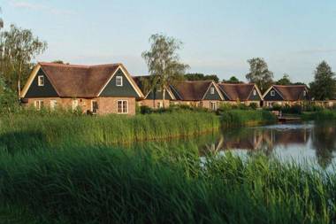Spacious thatched villa with dishwasher in a national park