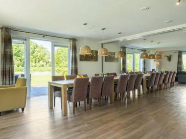 Luxury villa with six bathrooms located in a national park