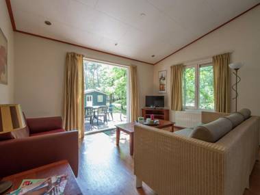 Well furnished chalet with WiFi in natural surroundings