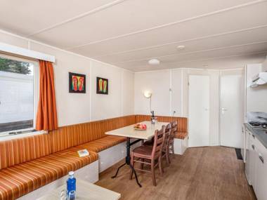 Comfortable chalet with microwave in natural surroundings