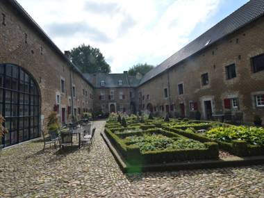 Cosy Villa in Mesch with Garden