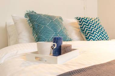 Retreat to quite newly build apt center Delft