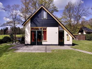 Cozy holiday home with a bubble bath near Zwolle