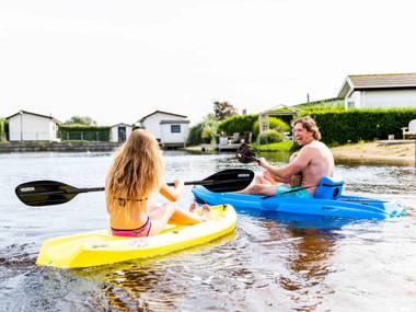 Neat chalet with microwave 3.5 km. from the beach in Egmond