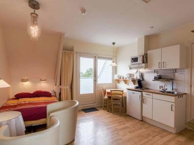 Uniquely located studio with own balcony on a large estate in Bergen aan Zee