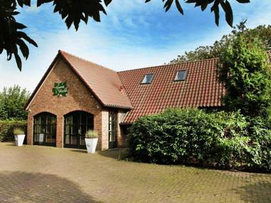 Luxurious Mansion In Asten with Garden